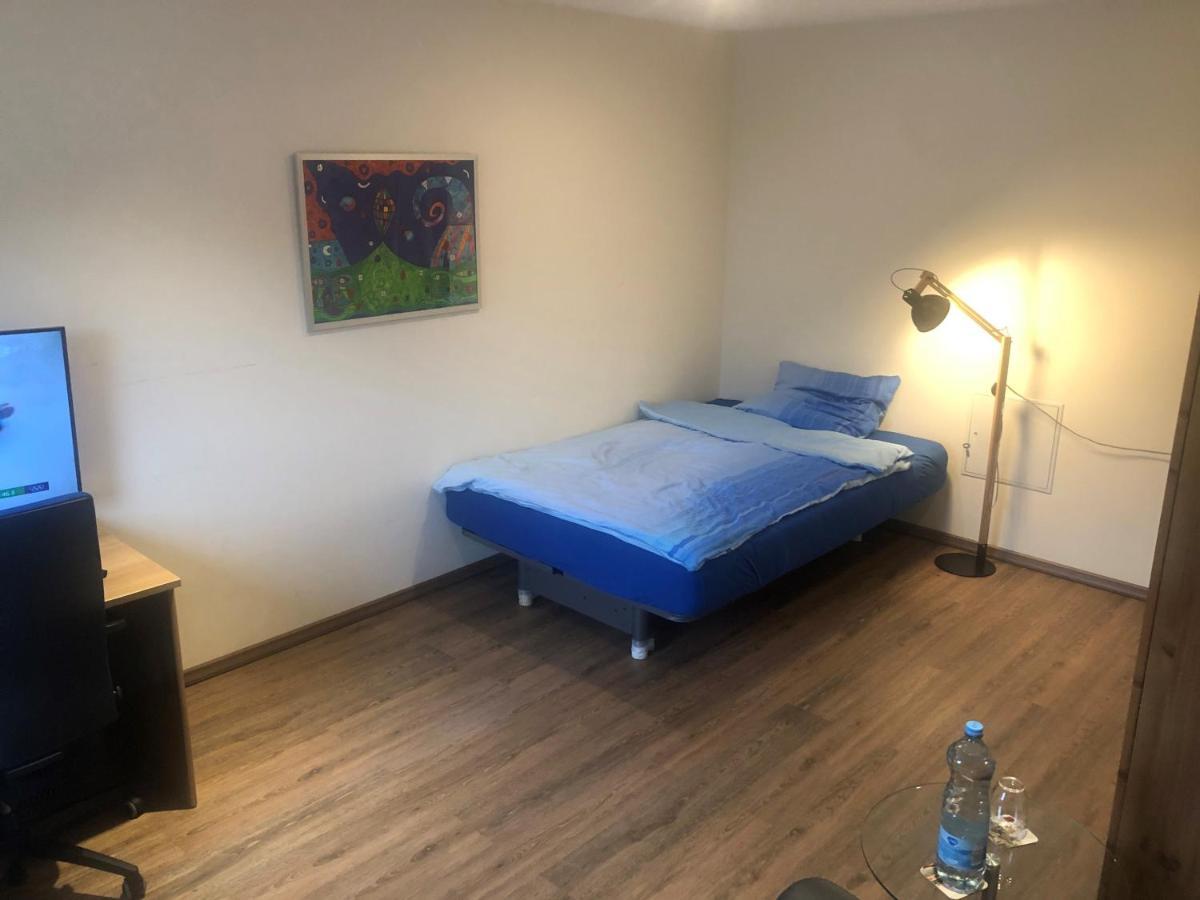 Calm Spacy Room, Own Modern Bath, Near Center, To 1 Person Or A Couple - Not Suitable For Craftsmen, Not Accepted - Privatly Rented Nürnberg Exteriör bild